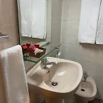Ovetense Szálloda *