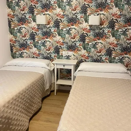 奥维特恩斯酒店 酒店 *