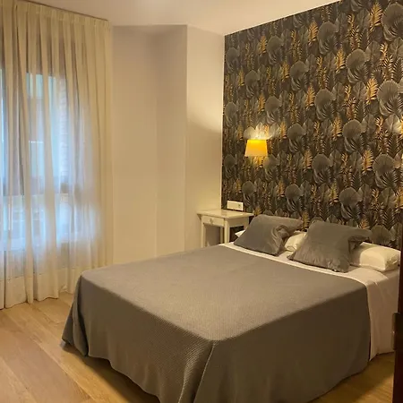 奥维特恩斯酒店 * 奥维耶多