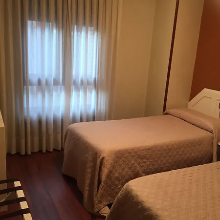 オベテンセ ホテル オビエド