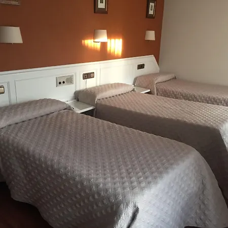 奥维特恩斯酒店 * 奥维耶多