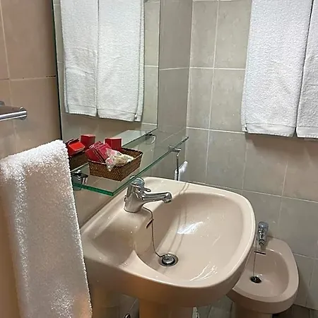 Ovetense Hotel *