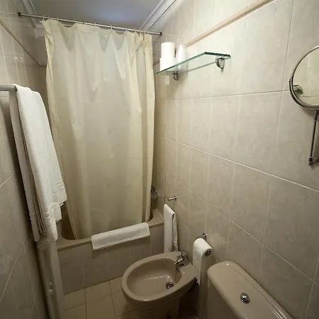 奥维特恩斯酒店