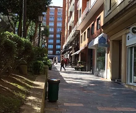 奥维特恩斯酒店 * 奥维耶多